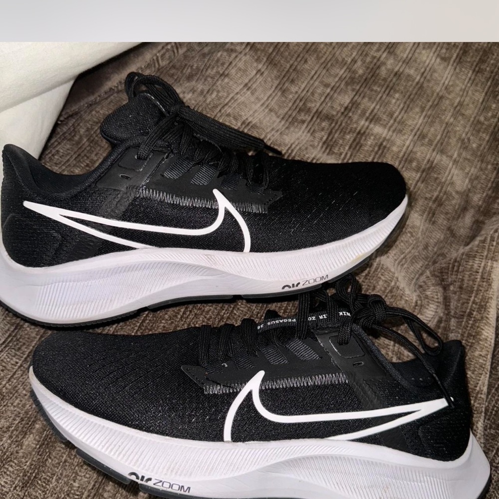 Nike Black and White Running Shoes